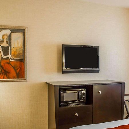 Comfort Suites Edinboro Kültér fotó