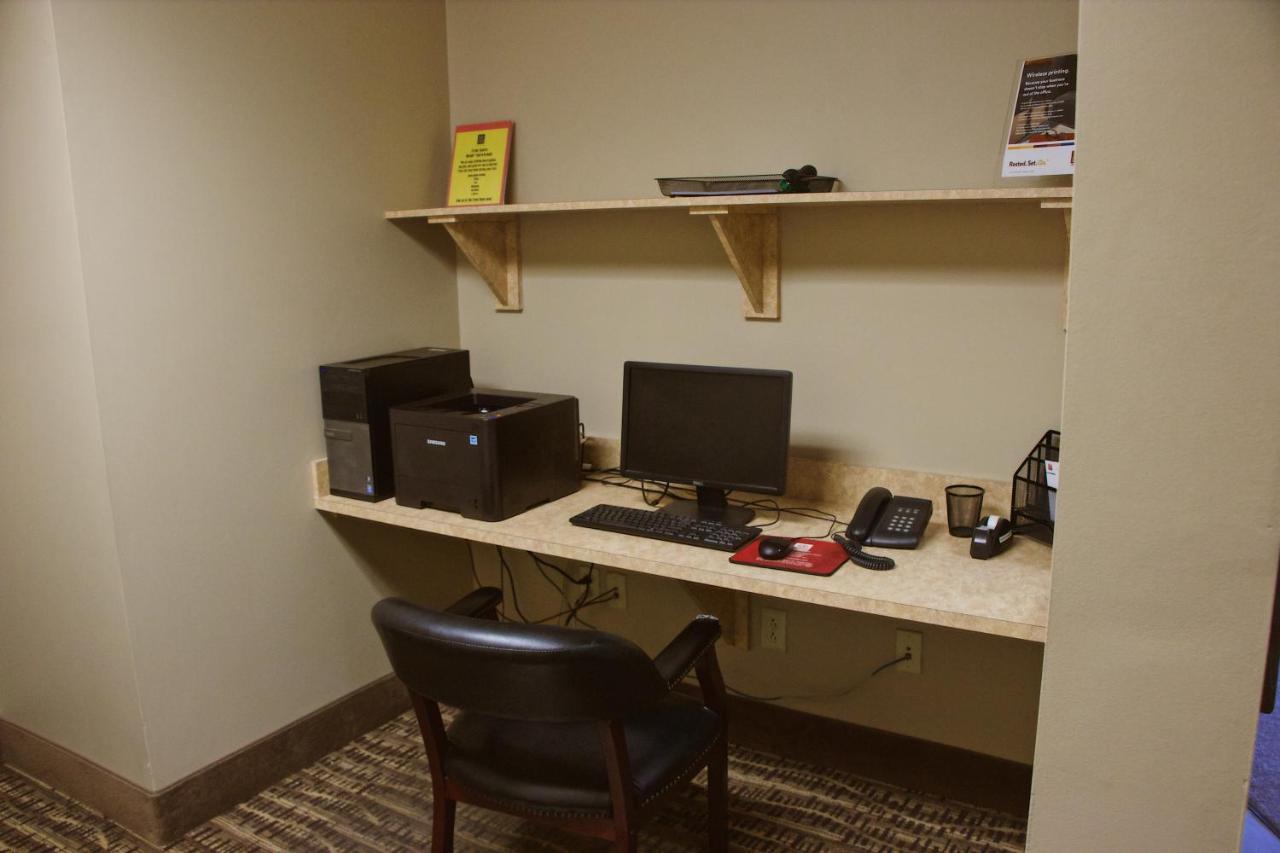 Comfort Suites Edinboro Kültér fotó