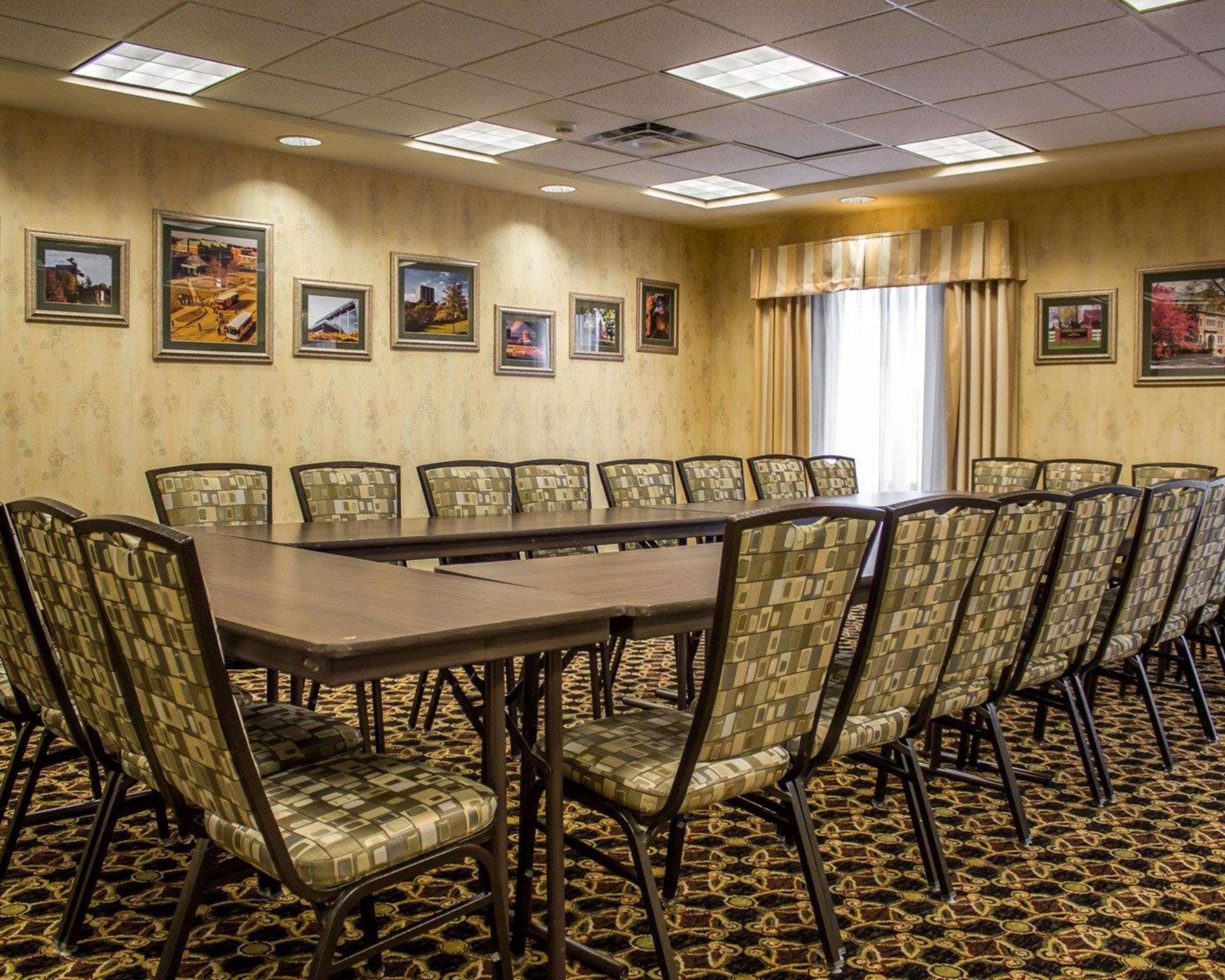 Comfort Suites Edinboro Kültér fotó