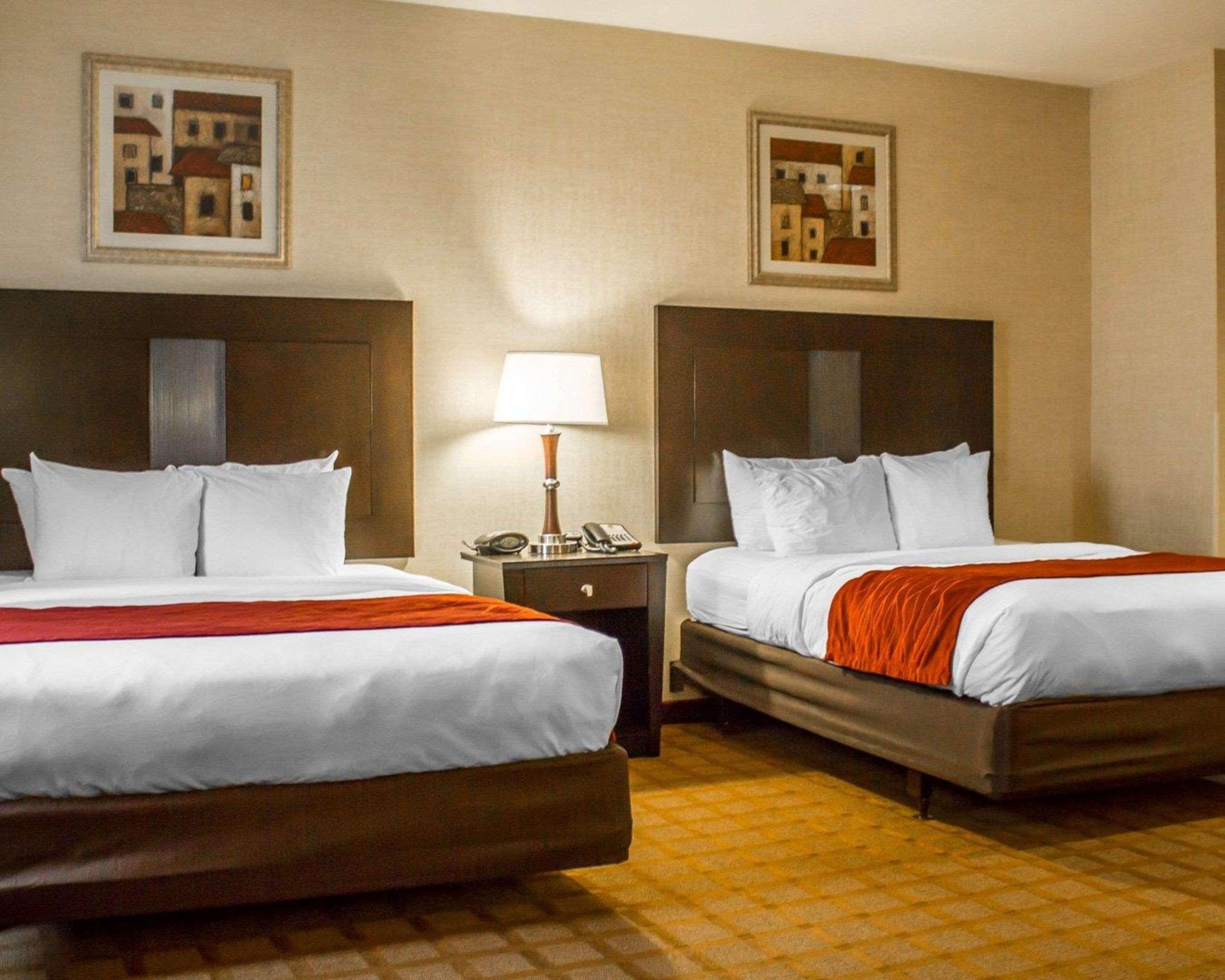Comfort Suites Edinboro Kültér fotó