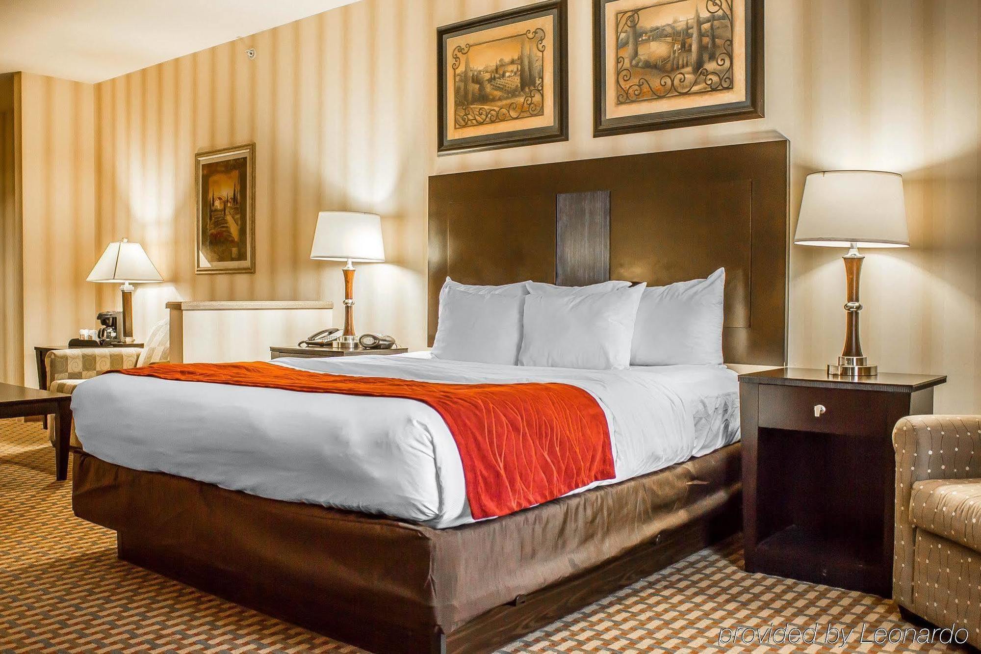 Comfort Suites Edinboro Kültér fotó